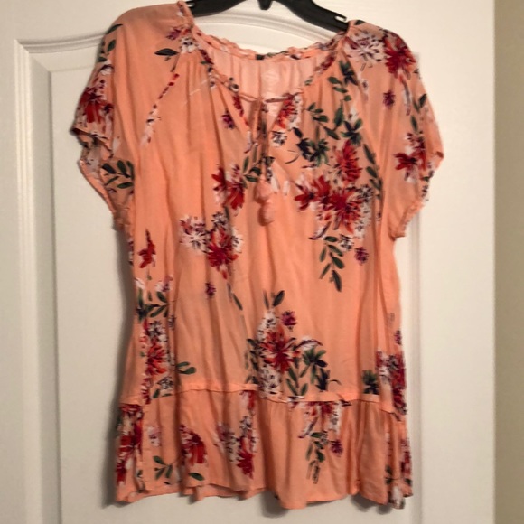 St. John's Bay Tops - St. John’s Bay floral blouse with ruffle bottom